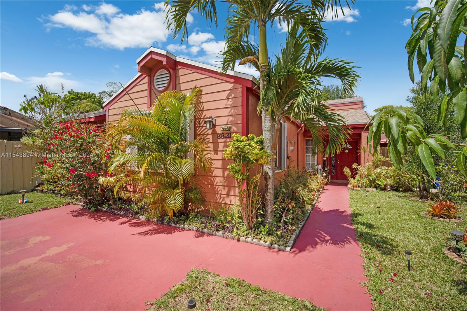 8821 SW 22nd St, Miramar, Florida 33025, 3 Bedrooms Bedrooms, ,2 BathroomsBathrooms,Residential,For Sale,8821 SW 22nd St,A11543894