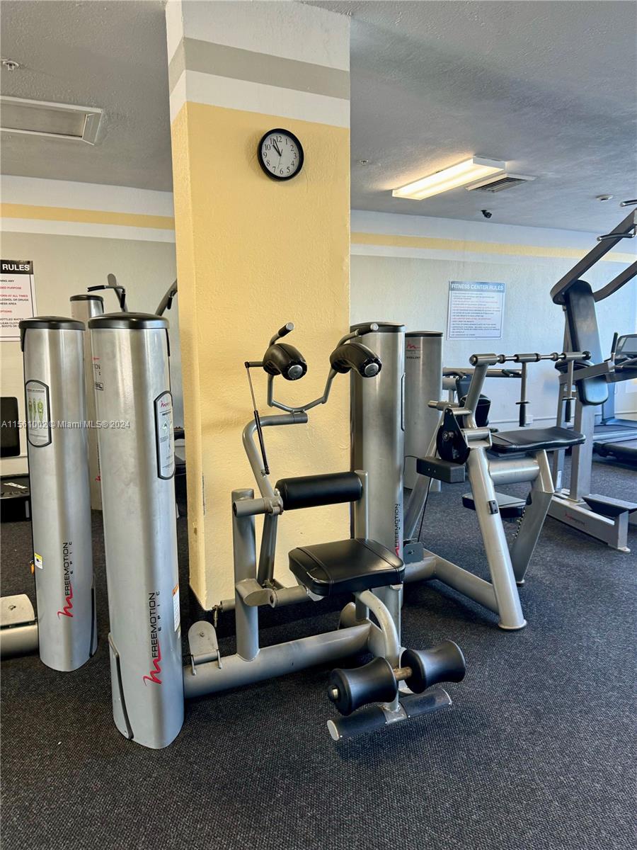 400 Kings Point Dr 609, Sunny Isles Beach, Florida 33160, 1 Bedroom Bedrooms, ,1 BathroomBathrooms,Residential,For Sale,400 Kings Point Dr 609,A11561002