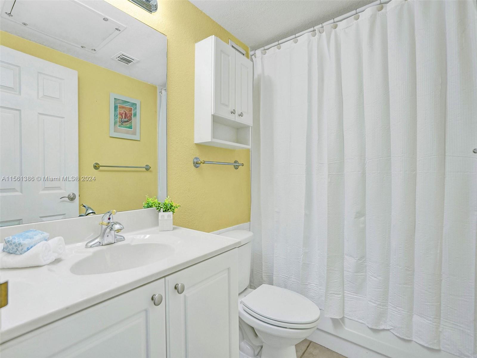 2501 S Ocean Dr 307, Hollywood, Florida 33019, 1 Bedroom Bedrooms, ,1 BathroomBathrooms,Residential,For Sale,2501 S Ocean Dr 307,A11561386