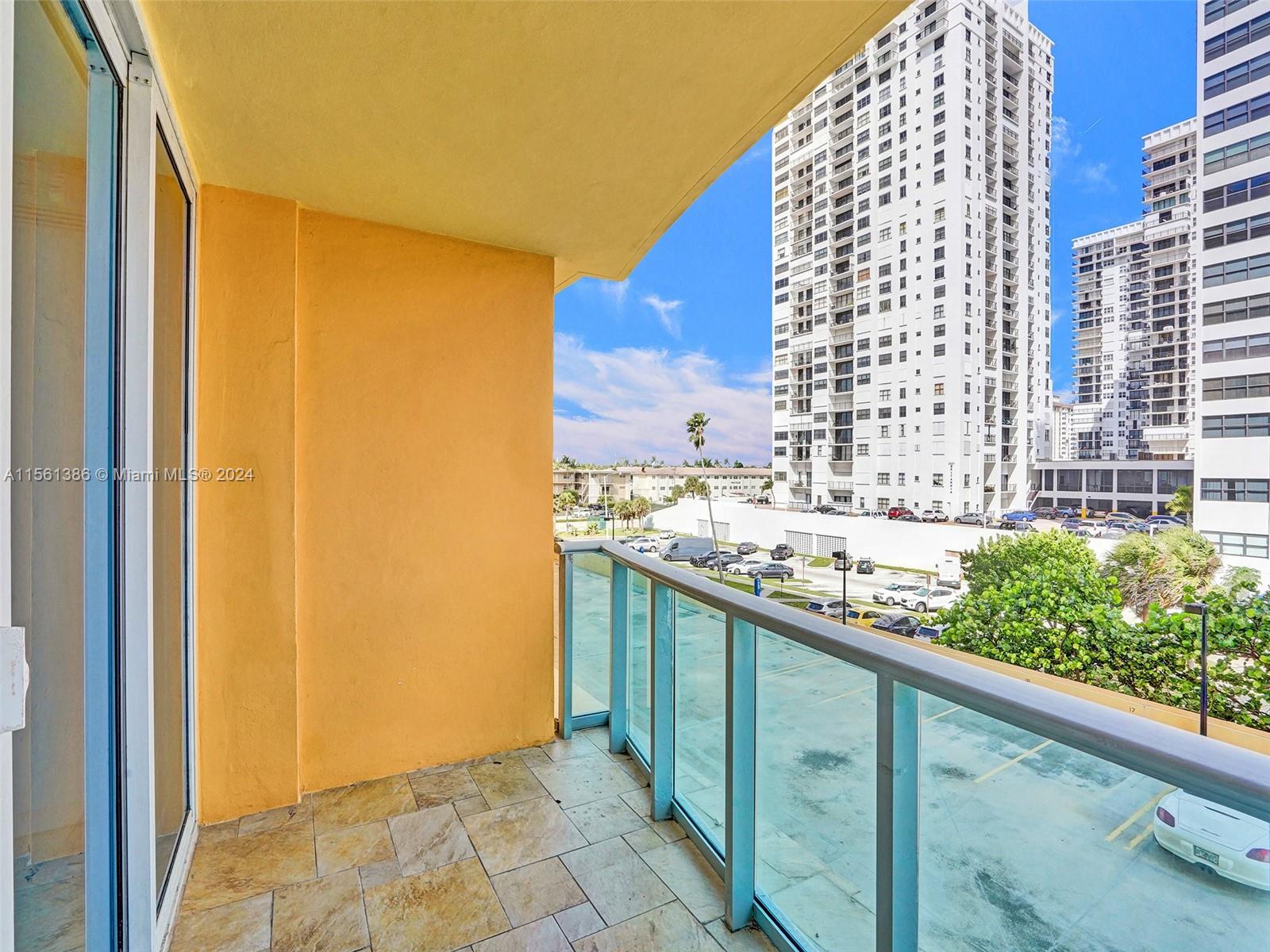 2501 S Ocean Dr 307, Hollywood, Florida 33019, 1 Bedroom Bedrooms, ,1 BathroomBathrooms,Residential,For Sale,2501 S Ocean Dr 307,A11561386