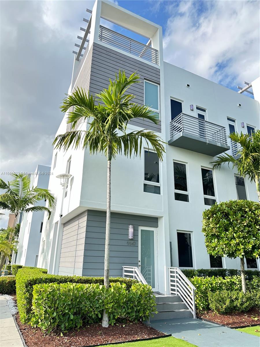 9147 NW 33rd St #9147 For Sale A11561703, FL