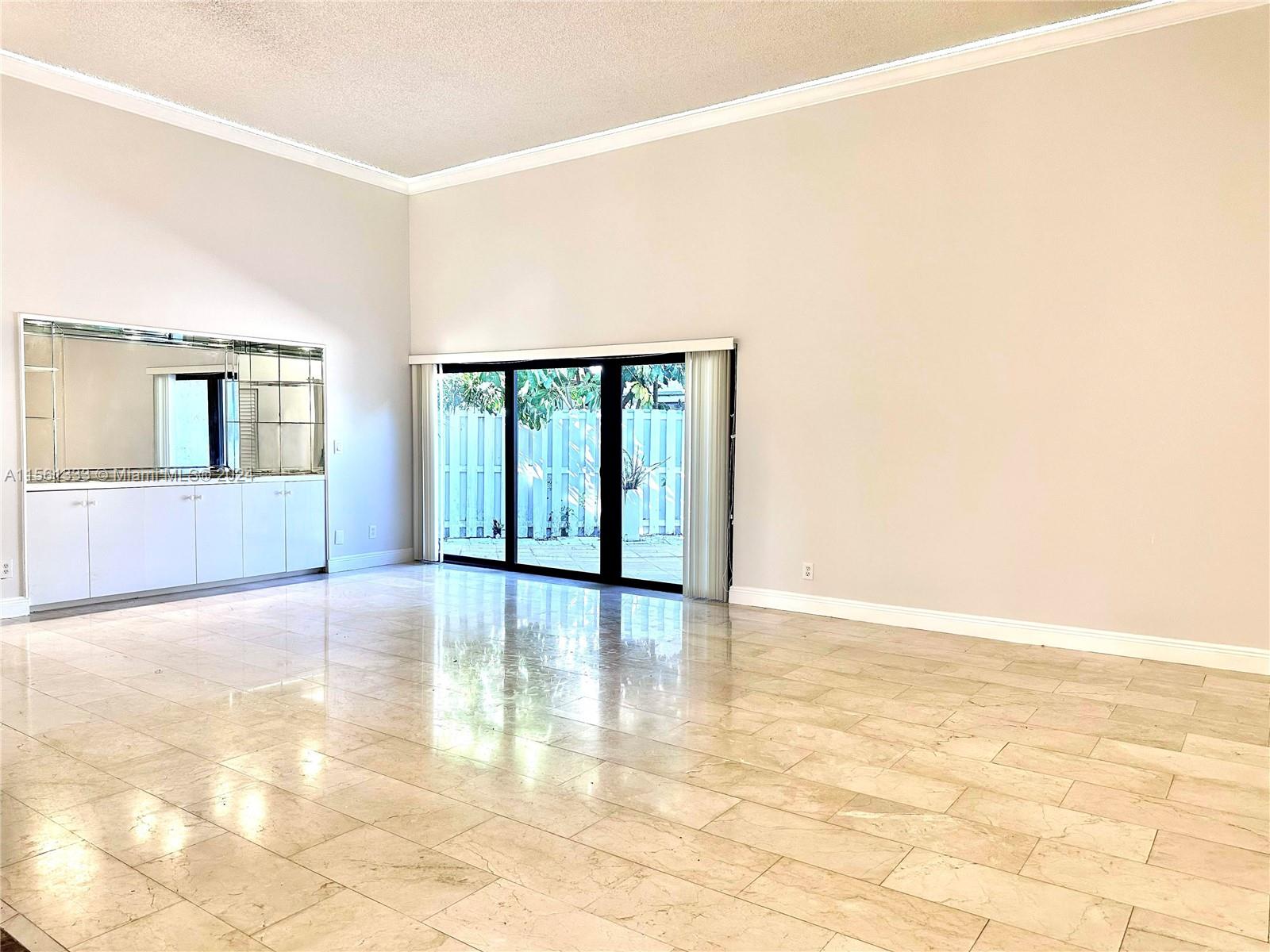 509 Leslie Dr 509, Hallandale Beach, Florida 33009, 3 Bedrooms Bedrooms, ,2 BathroomsBathrooms,Residential,For Sale,509 Leslie Dr 509,A11561333