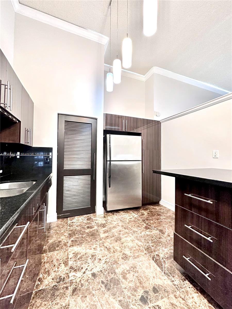 509 Leslie Dr 509, Hallandale Beach, Florida 33009, 3 Bedrooms Bedrooms, ,2 BathroomsBathrooms,Residential,For Sale,509 Leslie Dr 509,A11561333