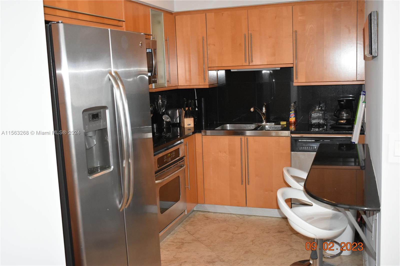 6365 Collins Ave 1710, Miami Beach, Florida 33141, 1 Bedroom Bedrooms, ,1 BathroomBathrooms,Residentiallease,For Rent,6365 Collins Ave 1710,A11563268