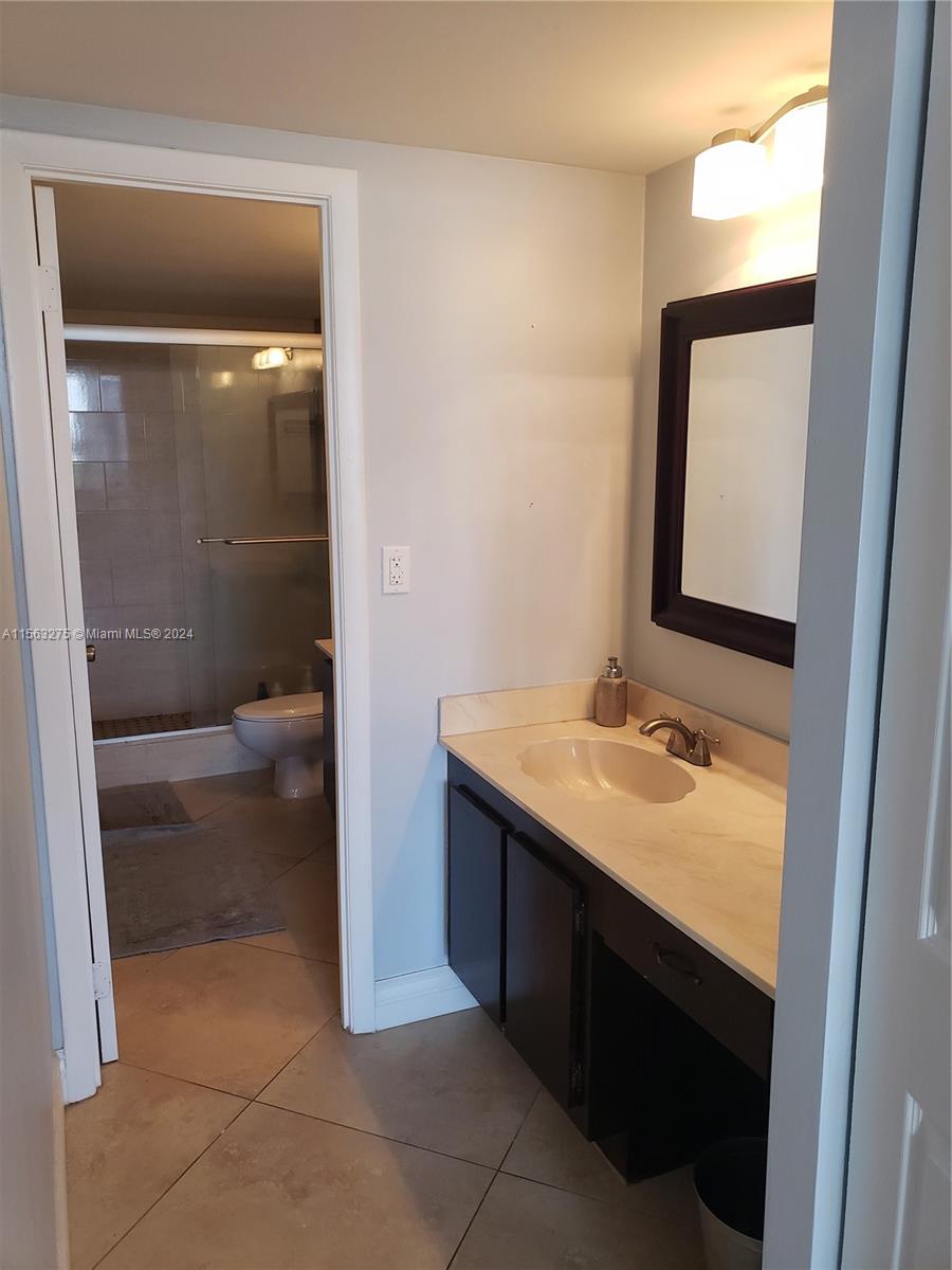 600 Three Islands Blvd 519, Hallandale Beach, Florida 33009, 2 Bedrooms Bedrooms, ,2 BathroomsBathrooms,Residentiallease,For Rent,600 Three Islands Blvd 519,A11563275