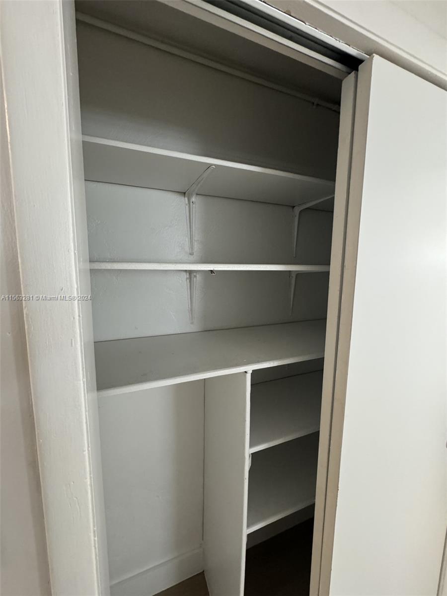 7720 N Miami Ave 106, Miami, Florida 33150, 1 Bedroom Bedrooms, ,1 BathroomBathrooms,Residentiallease,For Rent,7720 N Miami Ave 106,A11563281