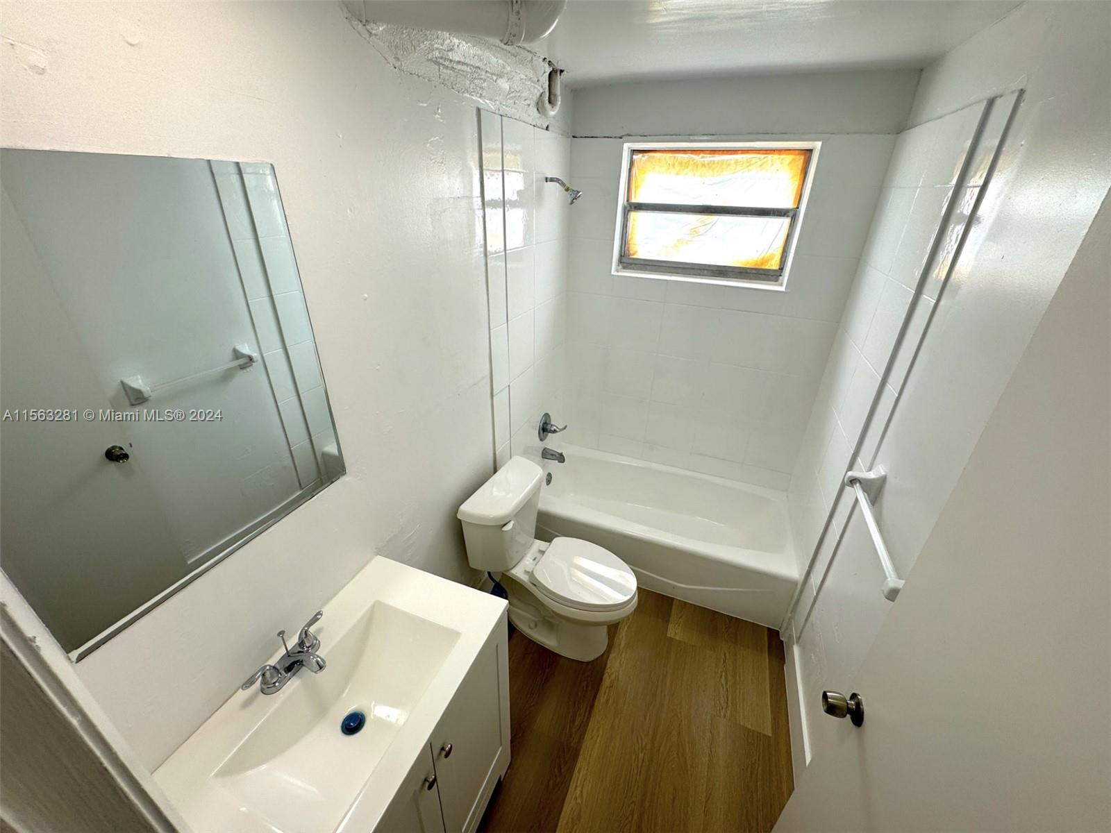 7720 N Miami Ave 106, Miami, Florida 33150, 1 Bedroom Bedrooms, ,1 BathroomBathrooms,Residentiallease,For Rent,7720 N Miami Ave 106,A11563281