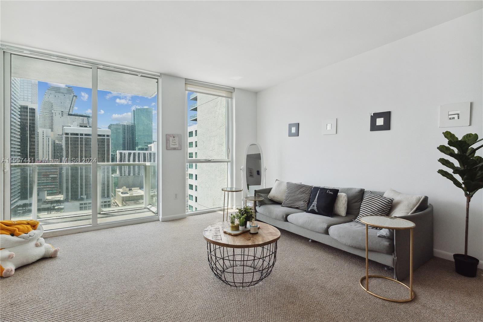 244 Biscayne Blvd 2507, Miami, Florida 33132, 1 Bedroom Bedrooms, ,1 BathroomBathrooms,Residential,For Sale,244 Biscayne Blvd 2507,A11557441