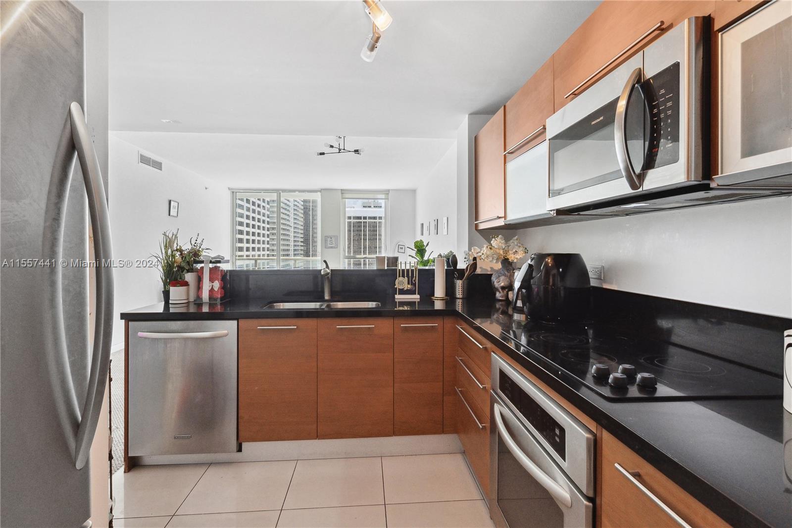 244 Biscayne Blvd 2507, Miami, Florida 33132, 1 Bedroom Bedrooms, ,1 BathroomBathrooms,Residential,For Sale,244 Biscayne Blvd 2507,A11557441