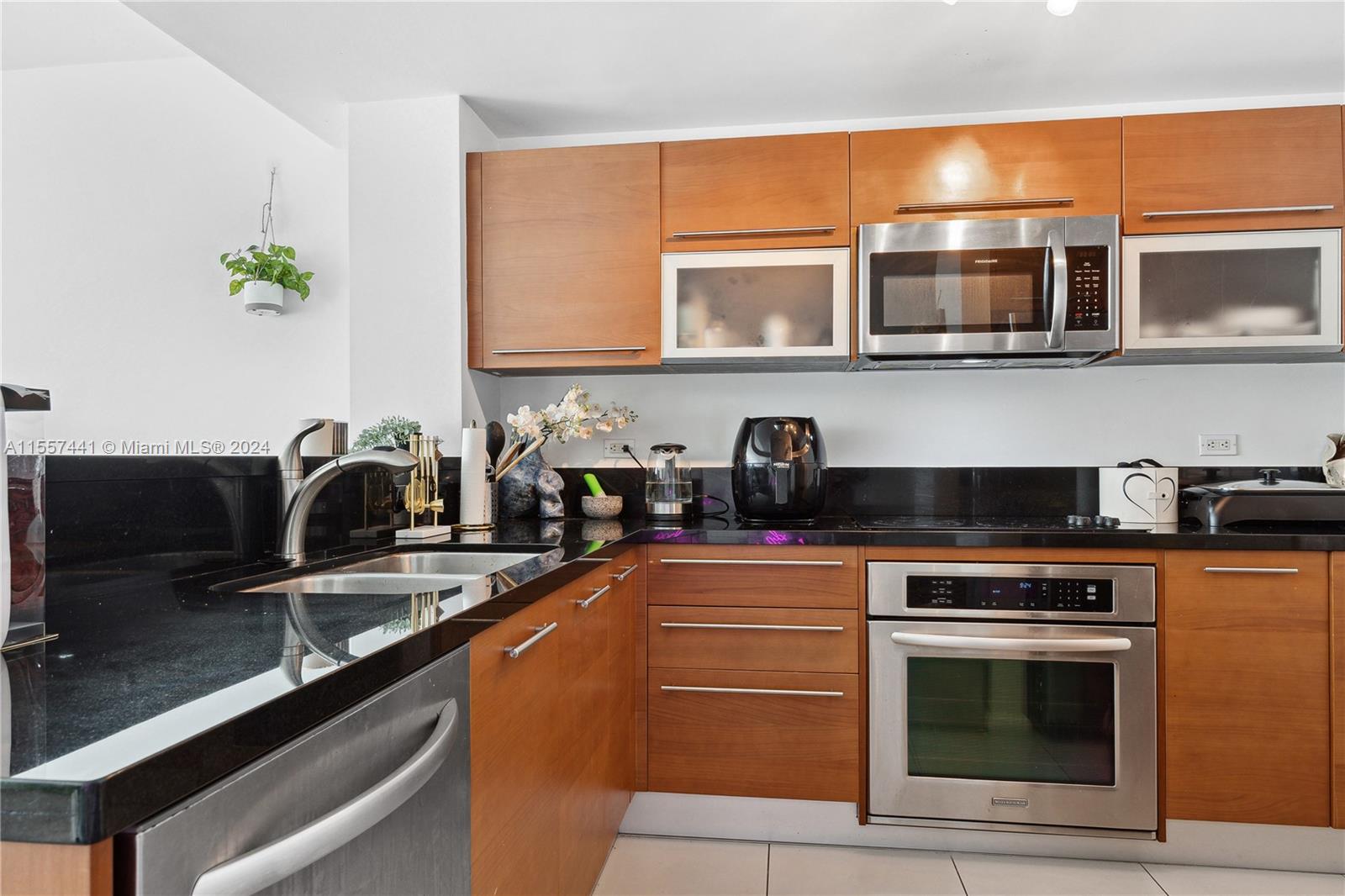 244 Biscayne Blvd 2507, Miami, Florida 33132, 1 Bedroom Bedrooms, ,1 BathroomBathrooms,Residential,For Sale,244 Biscayne Blvd 2507,A11557441