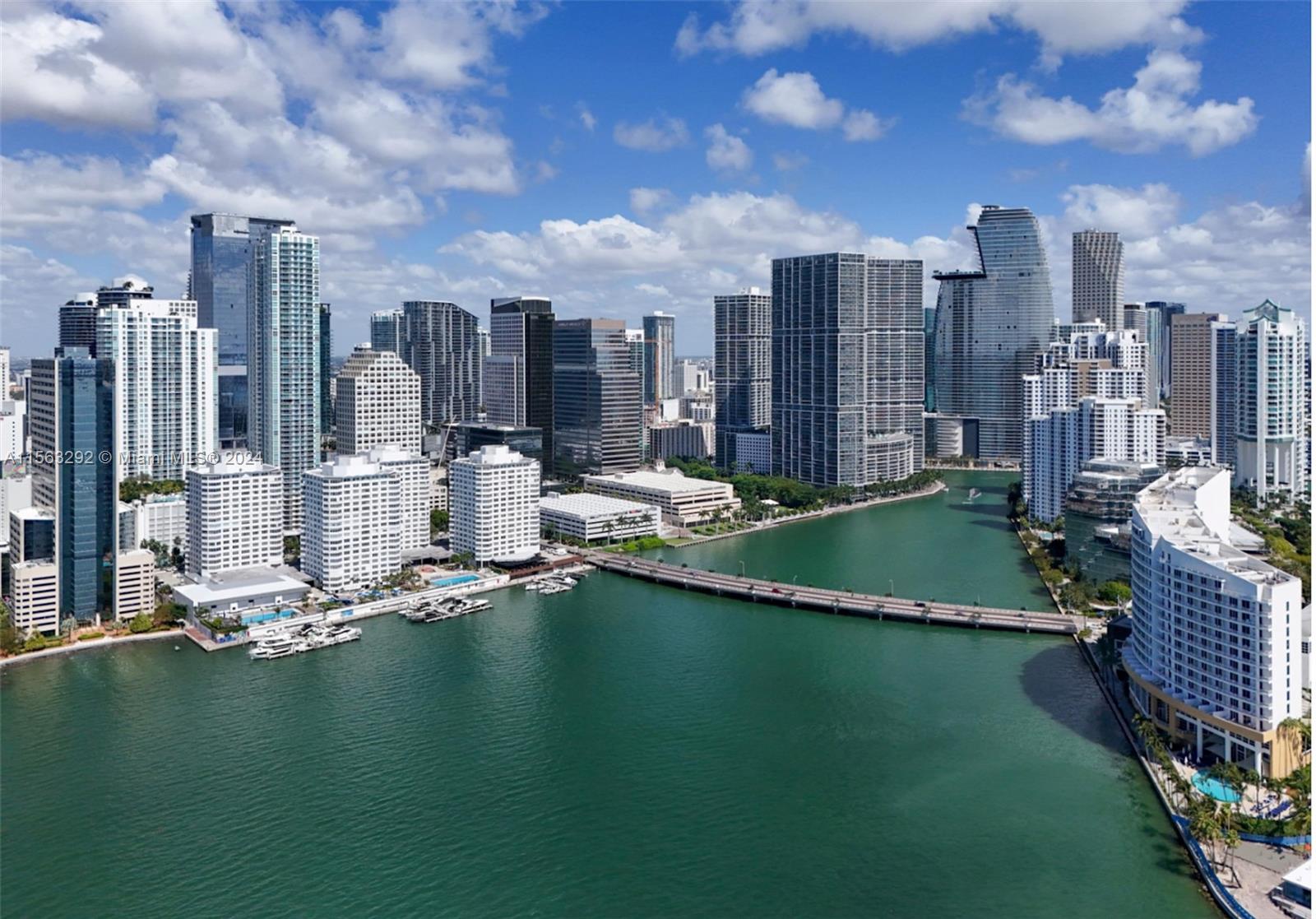 905 Brickell Bay Dr 1523, Miami, Florida 33131, ,1 BathroomBathrooms,Residentiallease,For Rent,905 Brickell Bay Dr 1523,A11563292