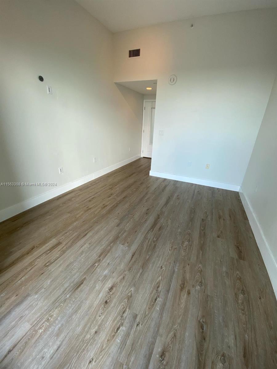1250 S Miami Ave 2413, Miami, Florida 33130, 1 Bedroom Bedrooms, ,1 BathroomBathrooms,Residentiallease,For Rent,1250 S Miami Ave 2413,A11563308