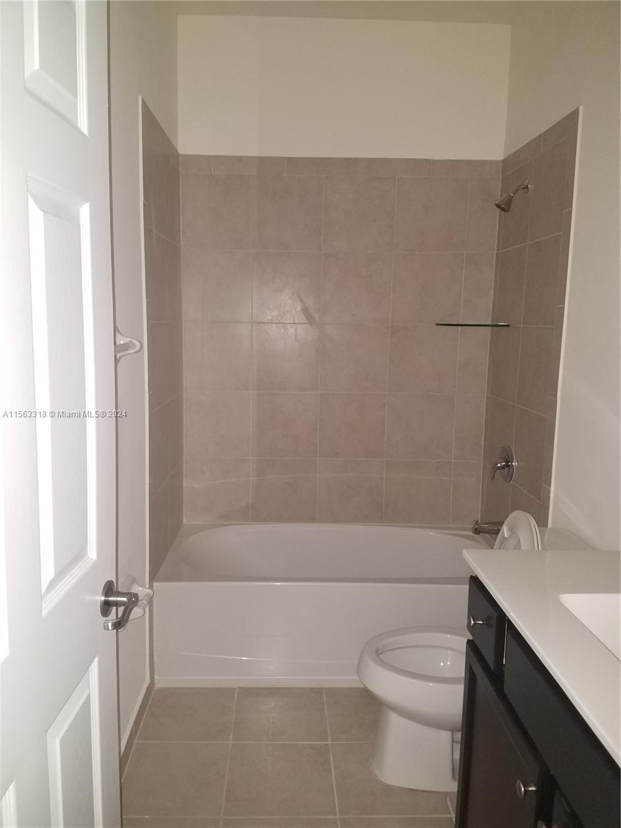 3741 SE 1st St, Homestead, Florida 33033, 3 Bedrooms Bedrooms, ,2 BathroomsBathrooms,Residentiallease,For Rent,3741 SE 1st St,A11563318