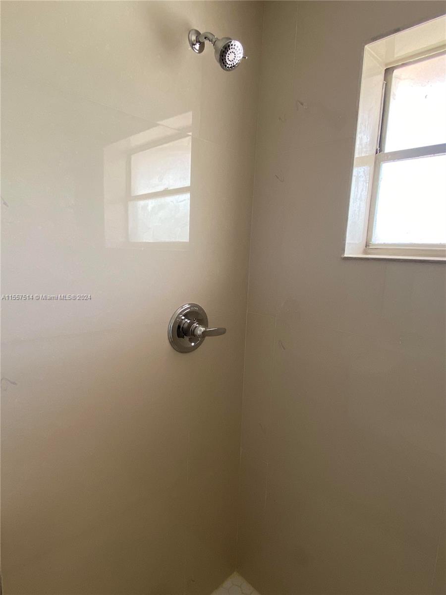 1836 NW 22nd Ct 4, Miami, Florida 33125, 1 Bedroom Bedrooms, ,1 BathroomBathrooms,Residentiallease,For Rent,1836 NW 22nd Ct 4,A11557514