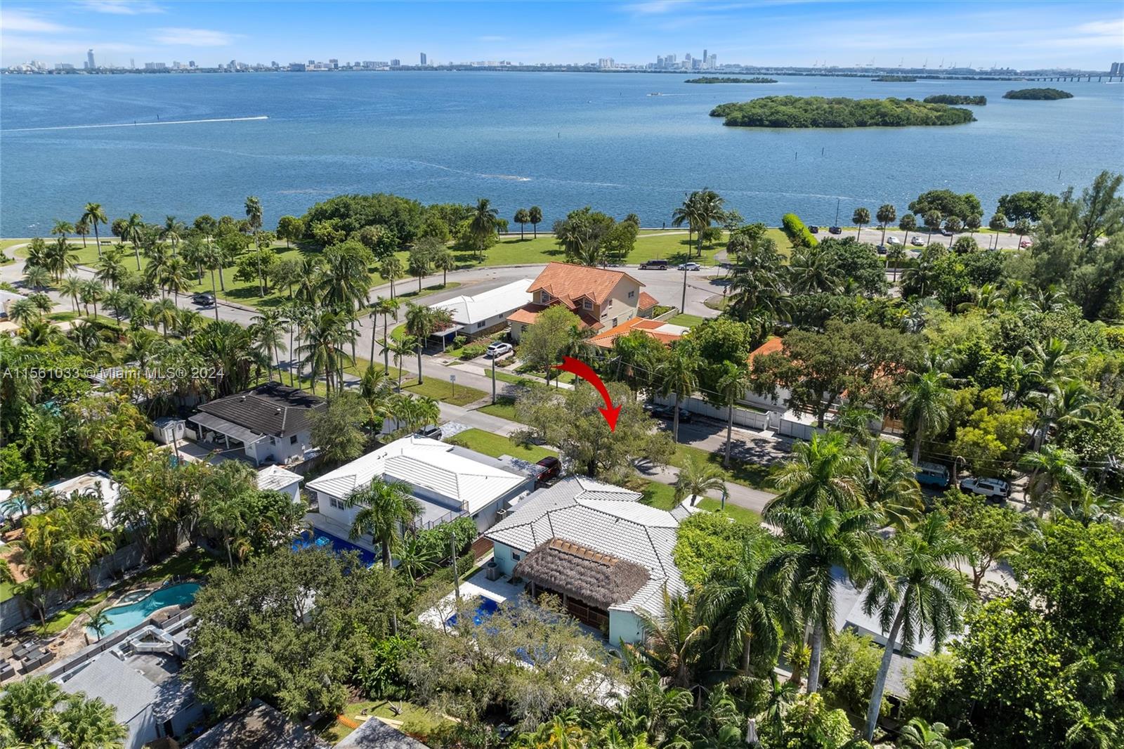 899 NE 71st St, Miami, Florida 33138, 4 Bedrooms Bedrooms, ,3 BathroomsBathrooms,Residentiallease,For Rent,899 NE 71st St,A11561033