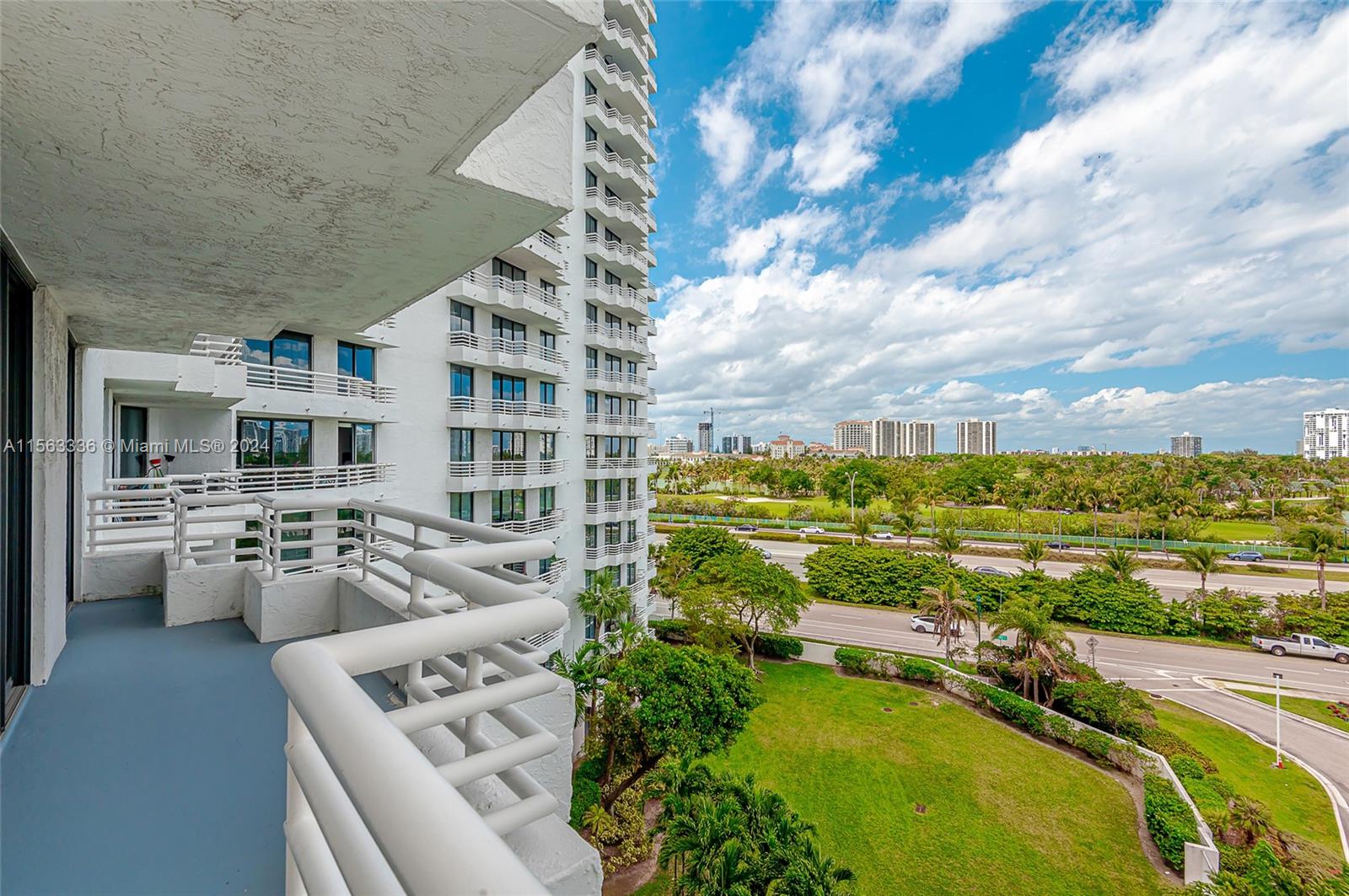 3300 NE 192nd St 711, Aventura, Florida 33180, 2 Bedrooms Bedrooms, ,2 BathroomsBathrooms,Residential,For Sale,3300 NE 192nd St 711,A11563336