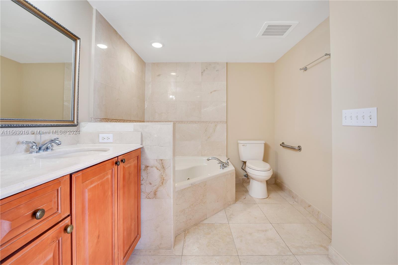 101 Sidonia Ave 603, Coral Gables, Florida 33134, 2 Bedrooms Bedrooms, ,2 BathroomsBathrooms,Residential,For Sale,101 Sidonia Ave 603,A11563016