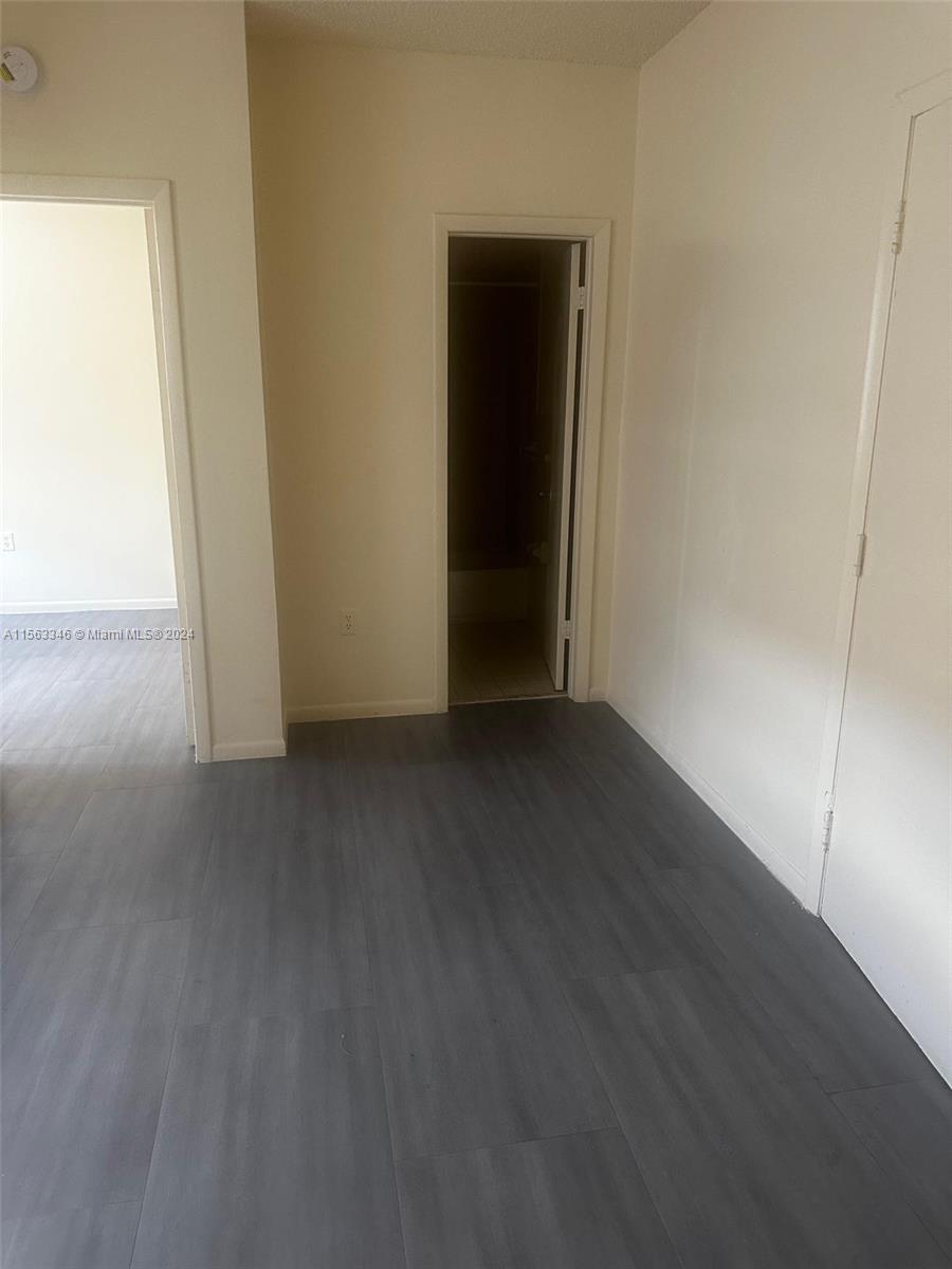 2330 NW 9 St 4, Miami, Florida 33125, 1 Bedroom Bedrooms, ,1 BathroomBathrooms,Residentiallease,For Rent,2330 NW 9 St 4,A11563346