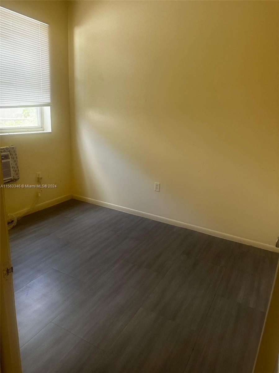 2330 NW 9 St 4, Miami, Florida 33125, 1 Bedroom Bedrooms, ,1 BathroomBathrooms,Residentiallease,For Rent,2330 NW 9 St 4,A11563346