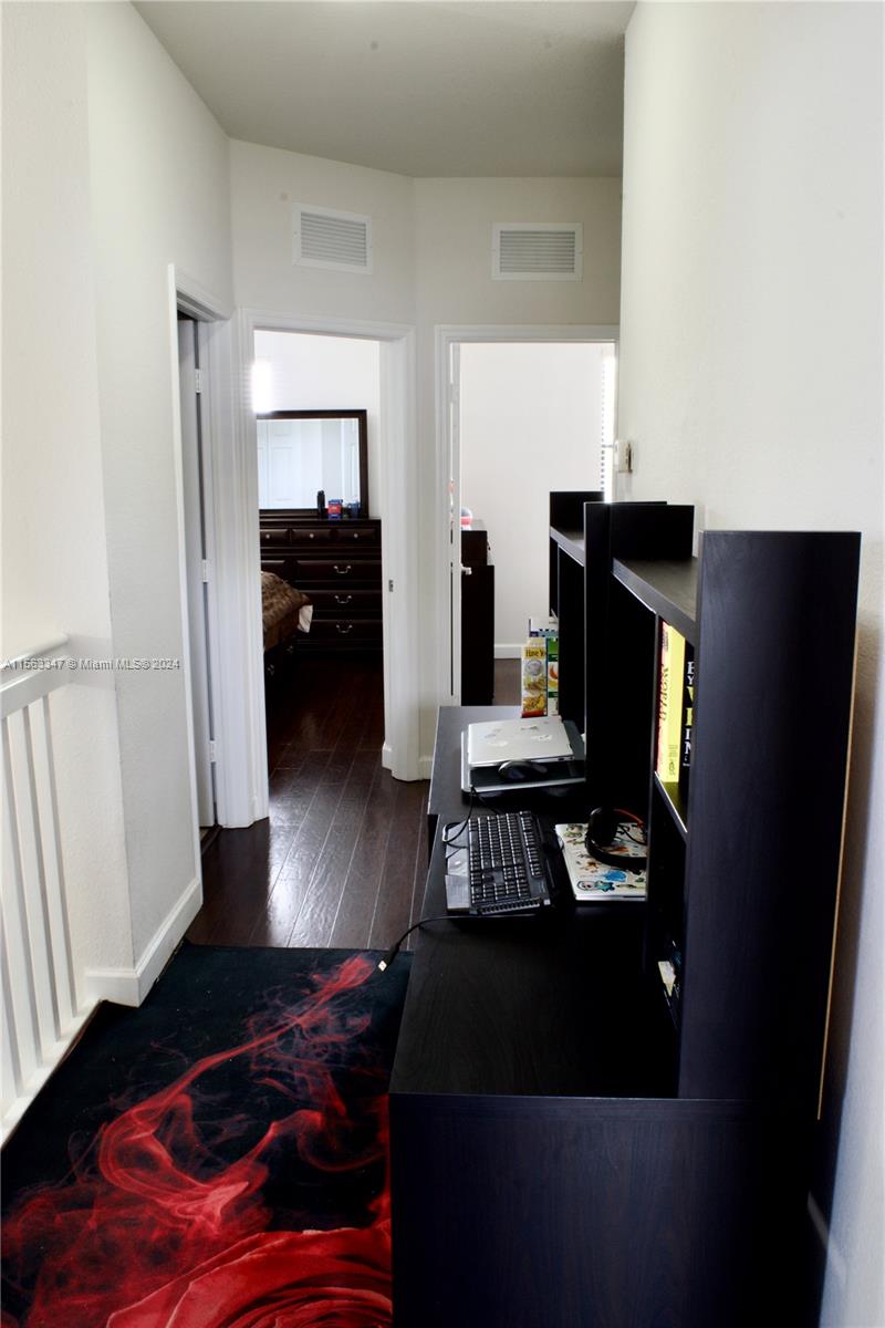 4220 SW 164th Path, Miami, Florida 33185, 3 Bedrooms Bedrooms, ,2 BathroomsBathrooms,Residentiallease,For Rent,4220 SW 164th Path,A11563347