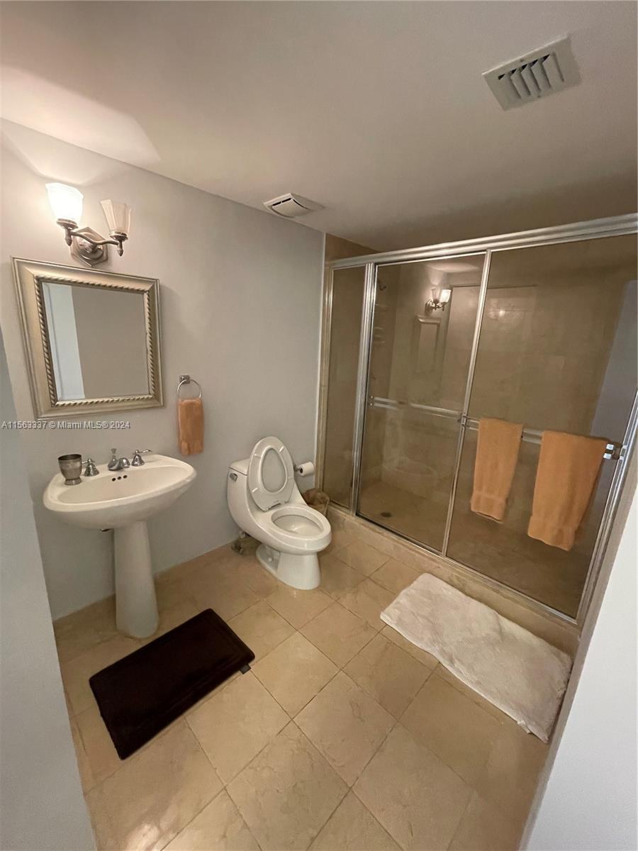 Surfside, Florida 33154, 2 Bedrooms Bedrooms, ,2 BathroomsBathrooms,Residential,For Sale,A11563337
