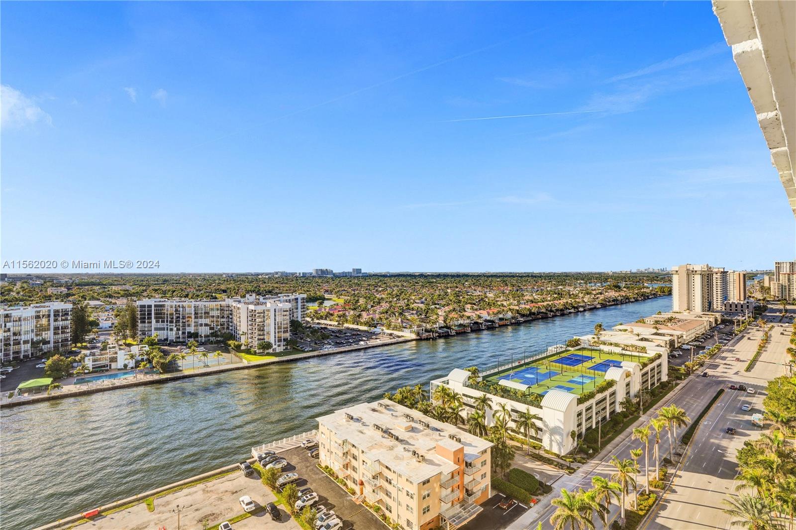 2751 S Ocean Dr N8PH, Hollywood, Florida 33019, 2 Bedrooms Bedrooms, ,2 BathroomsBathrooms,Residential,For Sale,2751 S Ocean Dr N8PH,A11562020