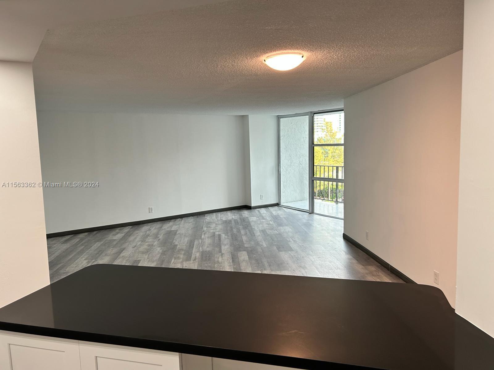 800 Parkview Dr 612, Hallandale Beach, Florida 33009, 1 Bedroom Bedrooms, ,1 BathroomBathrooms,Residentiallease,For Rent,800 Parkview Dr 612,A11563362