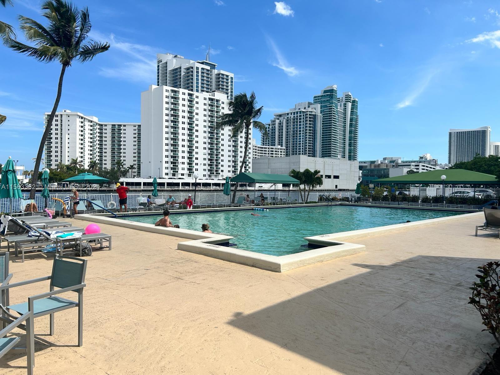 800 Parkview Dr 612, Hallandale Beach, Florida 33009, 1 Bedroom Bedrooms, ,1 BathroomBathrooms,Residentiallease,For Rent,800 Parkview Dr 612,A11563362
