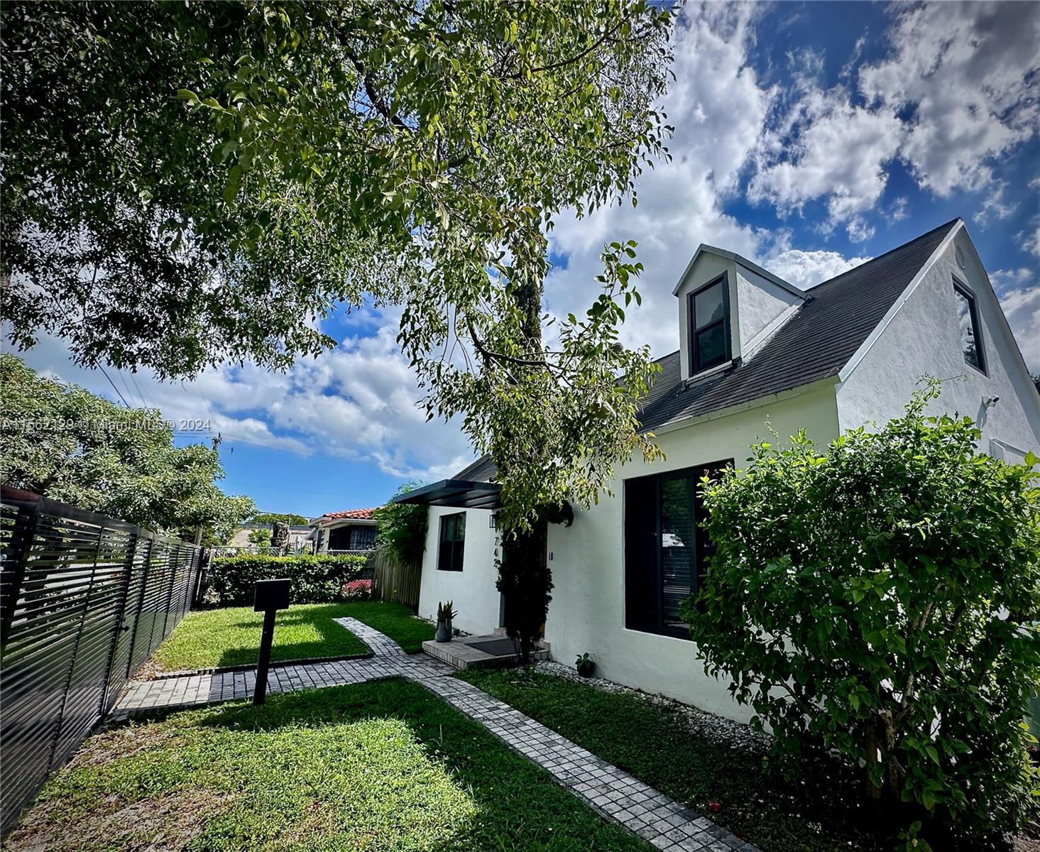 742 NW 50th St, Miami, Florida 33127, 4 Bedrooms Bedrooms, ,2 BathroomsBathrooms,Residentiallease,For Rent,742 NW 50th St,A11562129