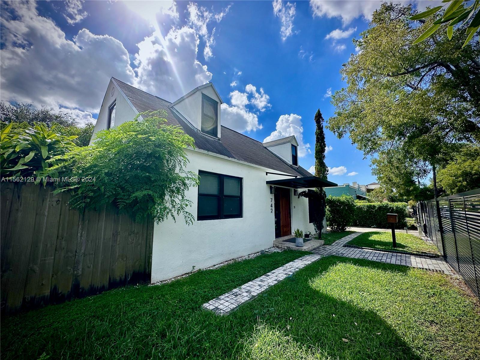 742 NW 50th St, Miami, Florida 33127, 4 Bedrooms Bedrooms, ,2 BathroomsBathrooms,Residentiallease,For Rent,742 NW 50th St,A11562129