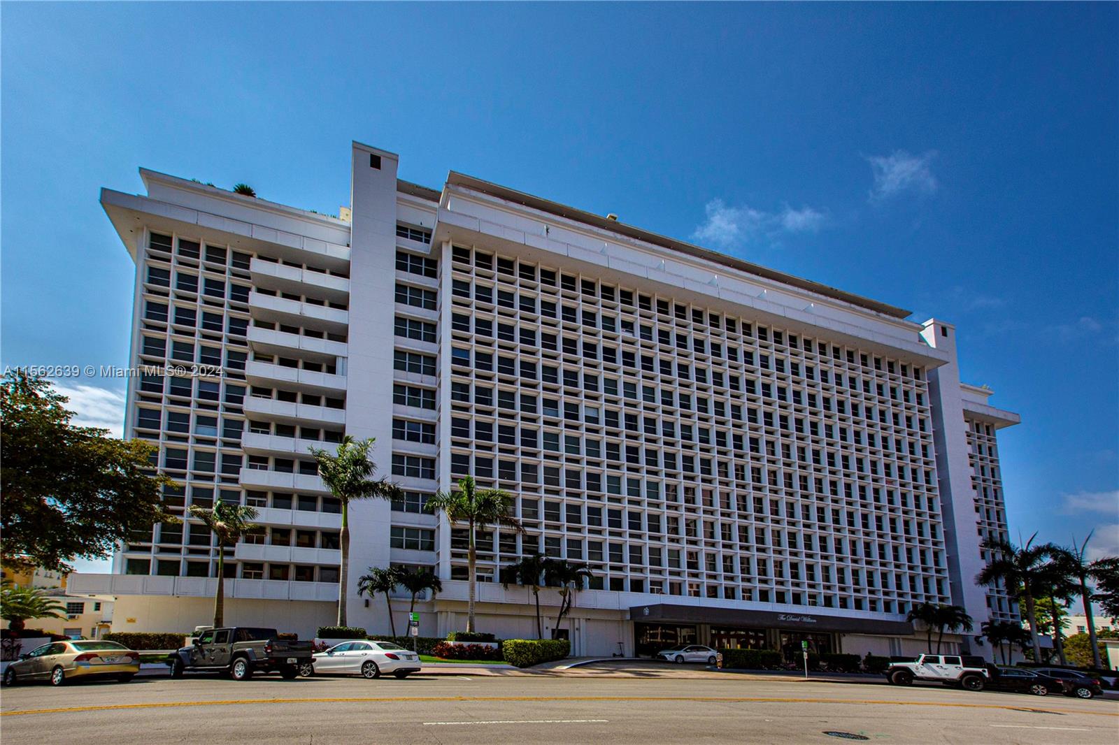 700 Biltmore Way 1016, Coral Gables, Florida 33134, 1 Bedroom Bedrooms, ,1 BathroomBathrooms,Residentiallease,For Rent,700 Biltmore Way 1016,A11562639