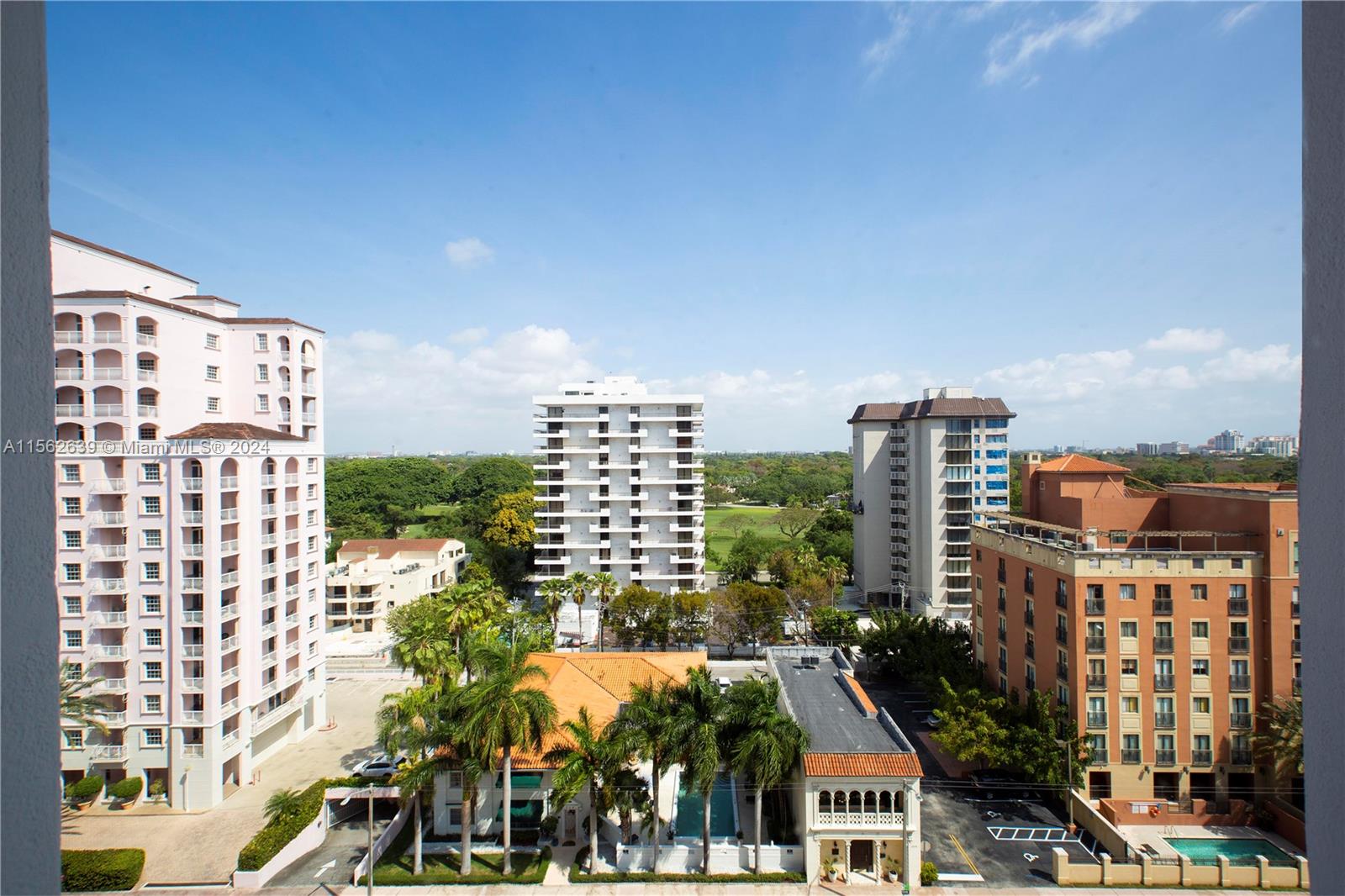 700 Biltmore Way 1016, Coral Gables, Florida 33134, 1 Bedroom Bedrooms, ,1 BathroomBathrooms,Residentiallease,For Rent,700 Biltmore Way 1016,A11562639