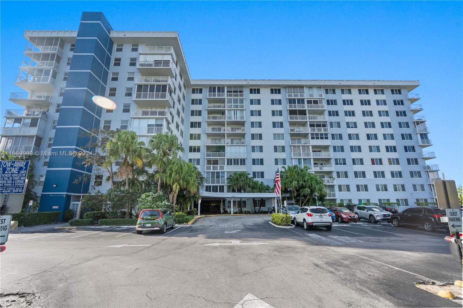 4200 Hillcrest Dr 1016-1018, Hollywood, Florida 33021, 3 Bedrooms Bedrooms, ,3 BathroomsBathrooms,Residential,For Sale,4200 Hillcrest Dr 1016-1018,A11563089