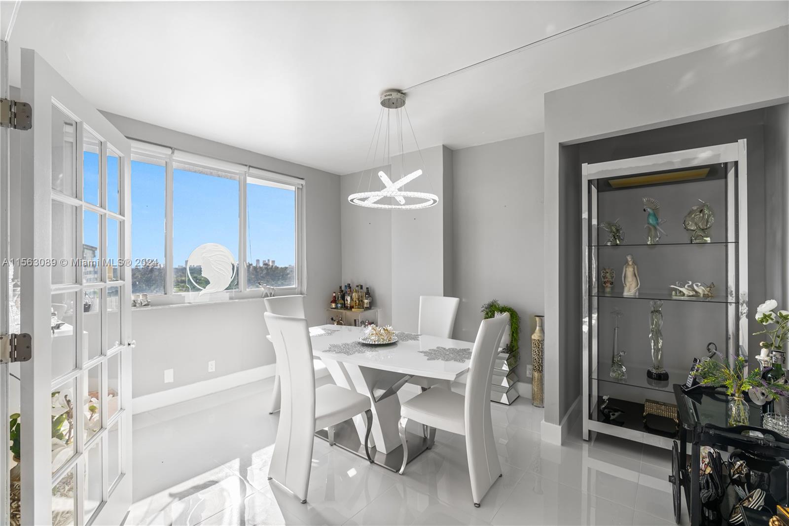 4200 Hillcrest Dr 1016-1018, Hollywood, Florida 33021, 3 Bedrooms Bedrooms, ,3 BathroomsBathrooms,Residential,For Sale,4200 Hillcrest Dr 1016-1018,A11563089