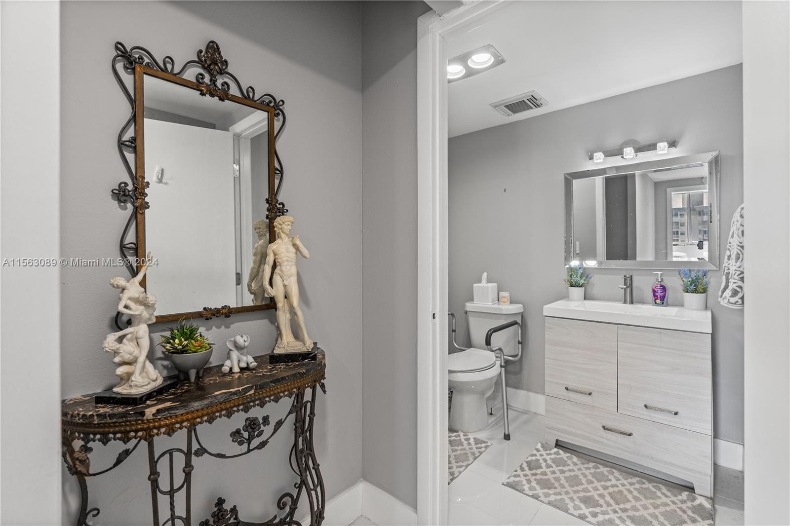 4200 Hillcrest Dr 1016-1018, Hollywood, Florida 33021, 3 Bedrooms Bedrooms, ,3 BathroomsBathrooms,Residential,For Sale,4200 Hillcrest Dr 1016-1018,A11563089