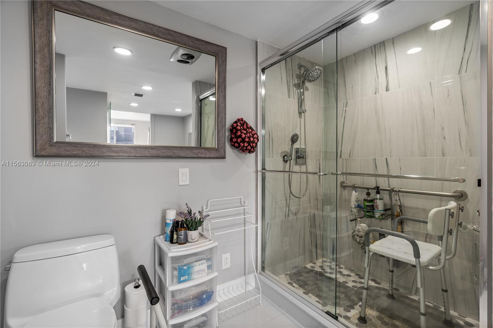 4200 Hillcrest Dr 1016-1018, Hollywood, Florida 33021, 3 Bedrooms Bedrooms, ,3 BathroomsBathrooms,Residential,For Sale,4200 Hillcrest Dr 1016-1018,A11563089