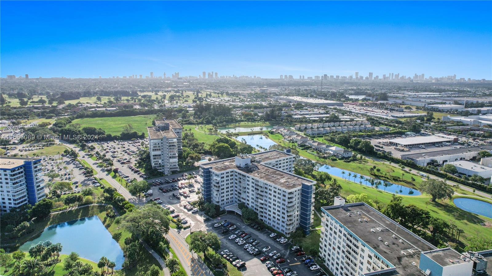 4200 Hillcrest Dr 1016-1018, Hollywood, Florida 33021, 3 Bedrooms Bedrooms, ,3 BathroomsBathrooms,Residential,For Sale,4200 Hillcrest Dr 1016-1018,A11563089