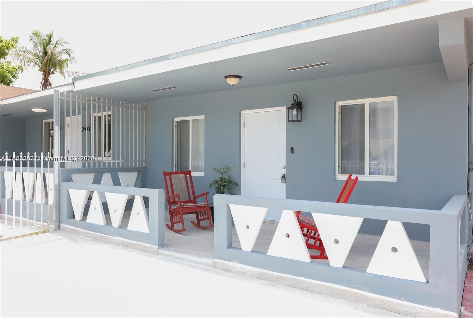 2400 NW 9th St 2, Miami, Florida 33125, 2 Bedrooms Bedrooms, ,1 BathroomBathrooms,Residentiallease,For Rent,2400 NW 9th St 2,A11563382