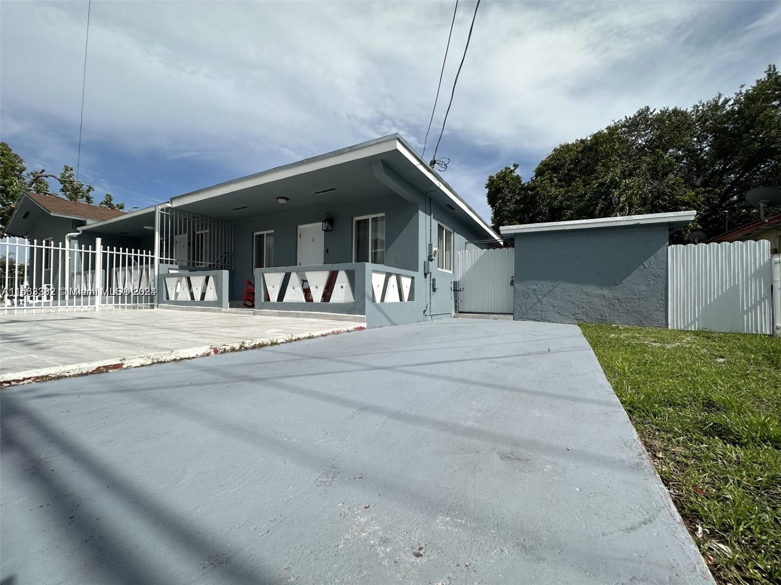 2400 NW 9th St 2, Miami, Florida 33125, 2 Bedrooms Bedrooms, ,1 BathroomBathrooms,Residentiallease,For Rent,2400 NW 9th St 2,A11563382