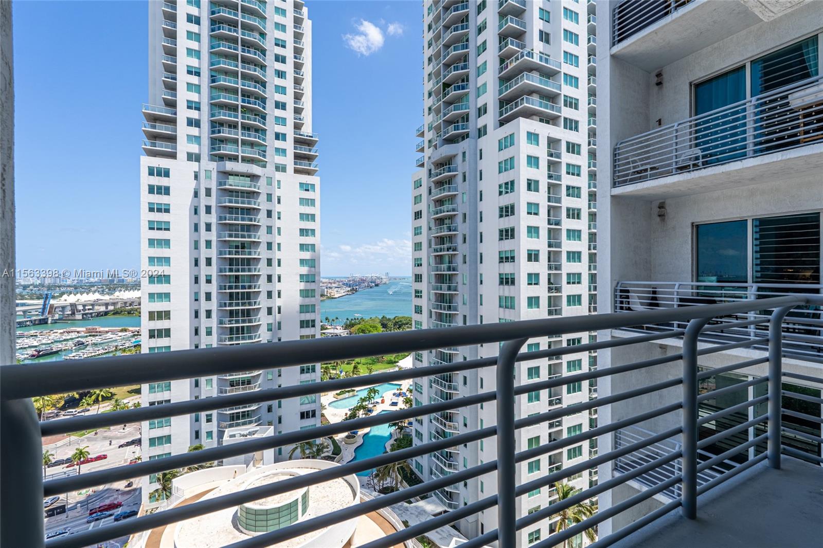 234 NE 3rd St 2204, Miami, Florida 33132, 1 Bedroom Bedrooms, ,1 BathroomBathrooms,Residentiallease,For Rent,234 NE 3rd St 2204,A11563398