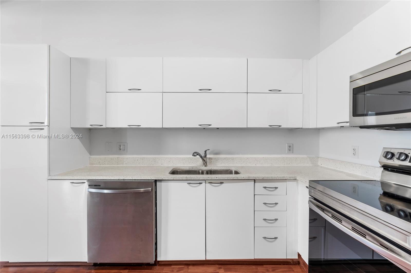 234 NE 3rd St 2204, Miami, Florida 33132, 1 Bedroom Bedrooms, ,1 BathroomBathrooms,Residentiallease,For Rent,234 NE 3rd St 2204,A11563398