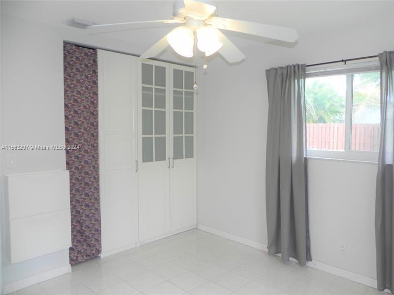 1125 N 14th Ave, Hollywood, Florida 33020, 3 Bedrooms Bedrooms, ,1 BathroomBathrooms,Residential,For Sale,1125 N 14th Ave,A11563297