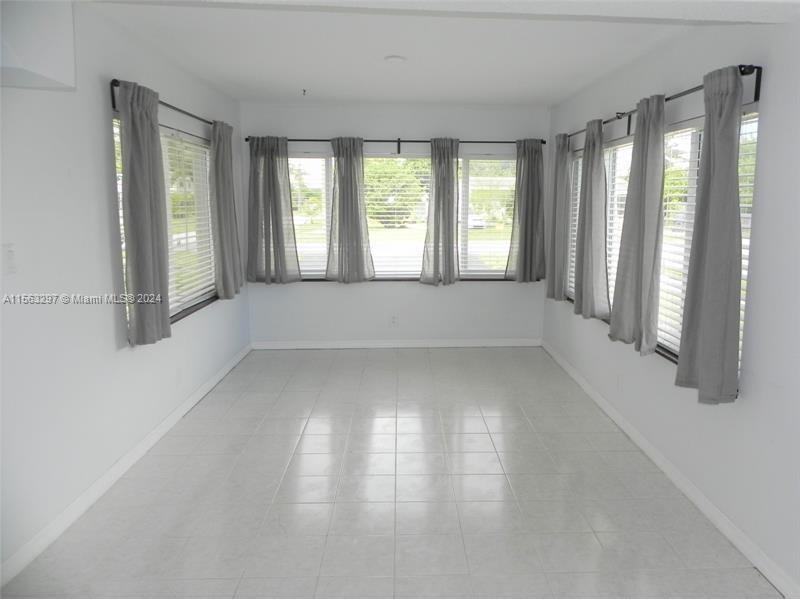 1125 N 14th Ave, Hollywood, Florida 33020, 3 Bedrooms Bedrooms, ,1 BathroomBathrooms,Residential,For Sale,1125 N 14th Ave,A11563297