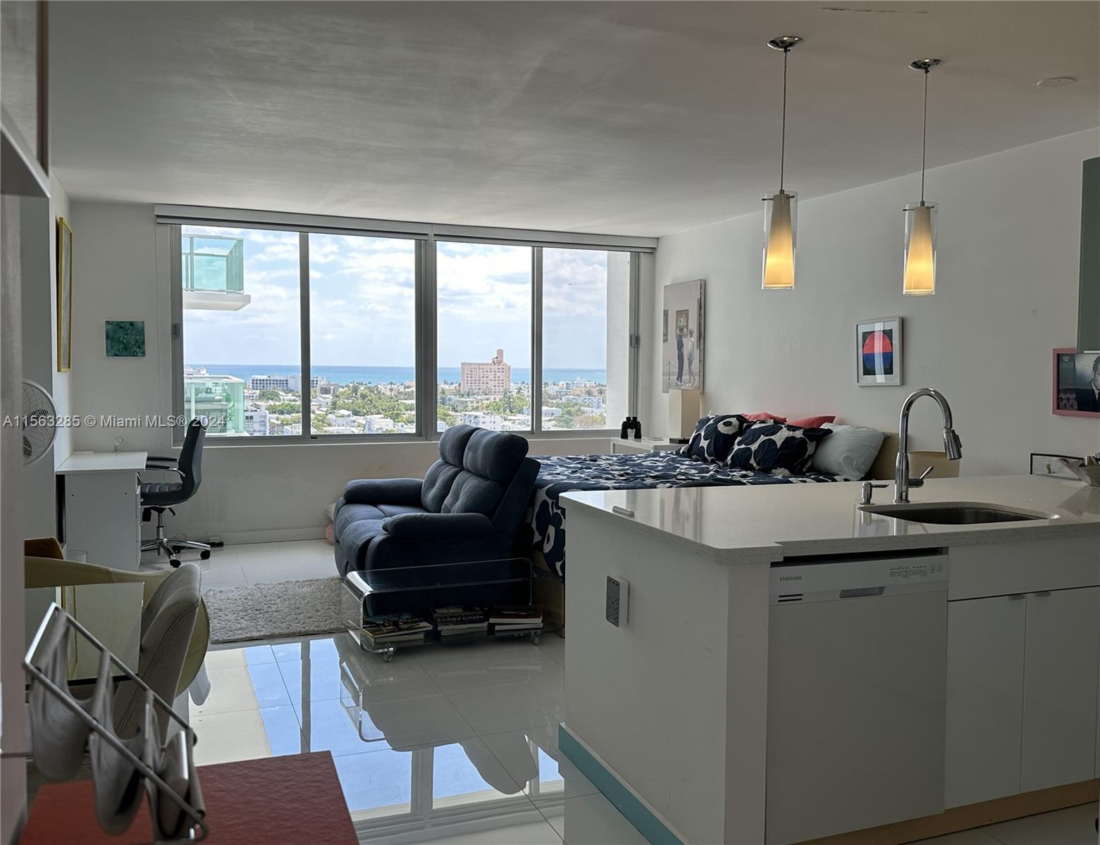 Large, Renovated  studio with Ocean & City View. Washer, Dryer & Stove are in the unit.  Close to Beach, Whole Foods, Lincoln Road, Starbucks, Walgreens. In the Heart of the Art Deco District. Valet $85/month, Full Gym, Cable, Internet, 24 Hr Concierge, Security included in Rent. Spacious 682 square feet in an Ideal Building with an EXCELLENT Location & price. Just Bring Your Clothes!!!! Enjoy the Life of SoBe!!! TEXT/Call for showings. Available May 15 till Nov 30th!!!