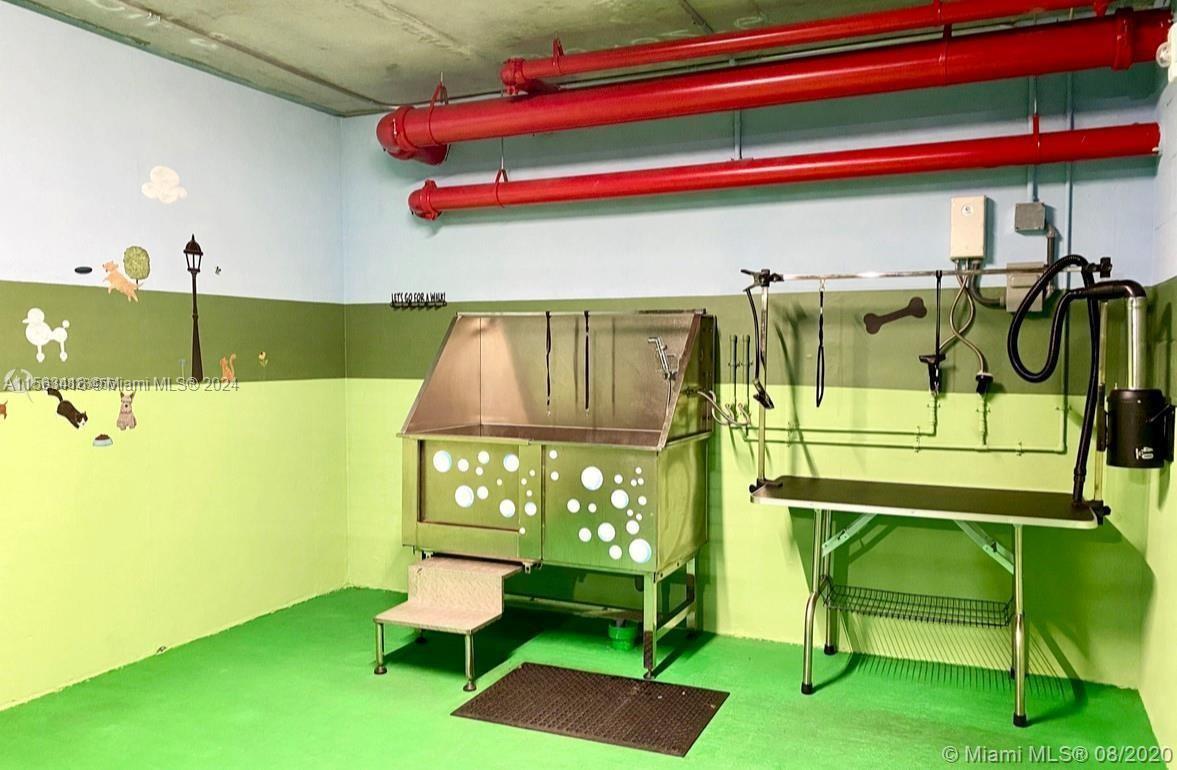 301 Altara Ave 623, Coral Gables, Florida 33146, 1 Bedroom Bedrooms, ,1 BathroomBathrooms,Residential,For Sale,301 Altara Ave 623,A11563416