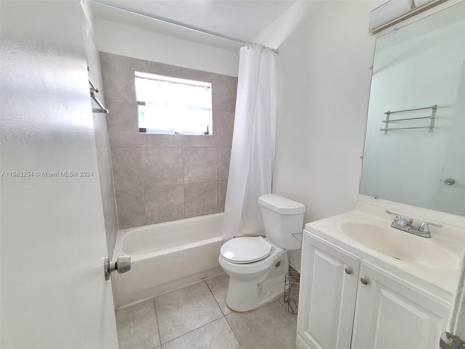 745 NW 4th St, Hallandale Beach, Florida 33009, 2 Bedrooms Bedrooms, ,1 BathroomBathrooms,Residential,For Sale,745 NW 4th St,A11563254