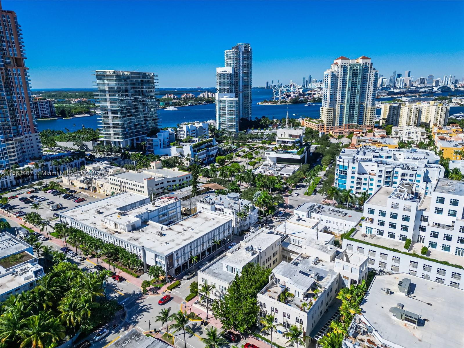 100 Collins Ave 203, Miami Beach, Florida 33139, 1 Bedroom Bedrooms, ,1 BathroomBathrooms,Residential,For Sale,100 Collins Ave 203,A11563407