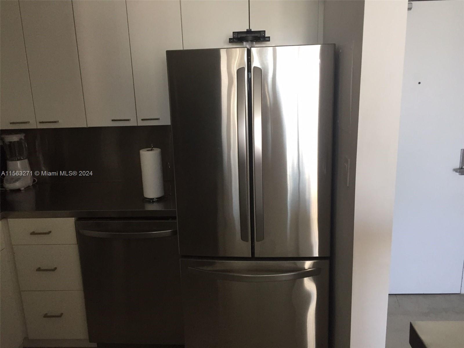 1500 Bay Rd 1132S, Miami Beach, Florida 33139, 1 Bedroom Bedrooms, ,1 BathroomBathrooms,Residentiallease,For Rent,1500 Bay Rd 1132S,A11563271