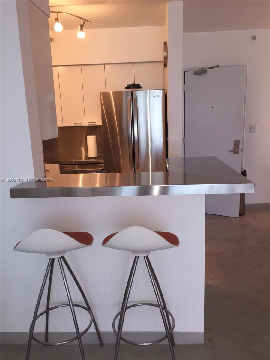 1500 Bay Rd 1132S, Miami Beach, Florida 33139, 1 Bedroom Bedrooms, ,1 BathroomBathrooms,Residentiallease,For Rent,1500 Bay Rd 1132S,A11563271