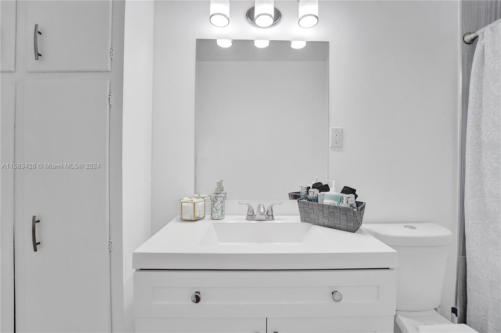 3644 SW 23rd Ct *, Fort Lauderdale, Florida 33312, 3 Bedrooms Bedrooms, ,2 BathroomsBathrooms,Residentiallease,For Rent,3644 SW 23rd Ct *,A11563426